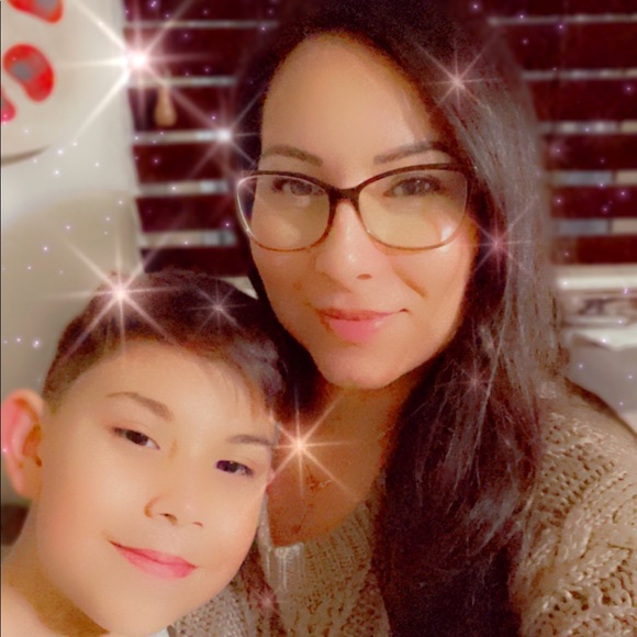 Meet your Posher, Lesly - Picture 1 of 1